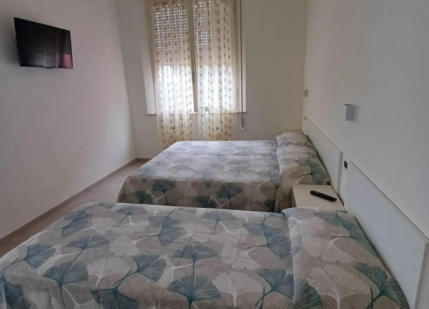 Hotel Flora Cesenatico 3*,
