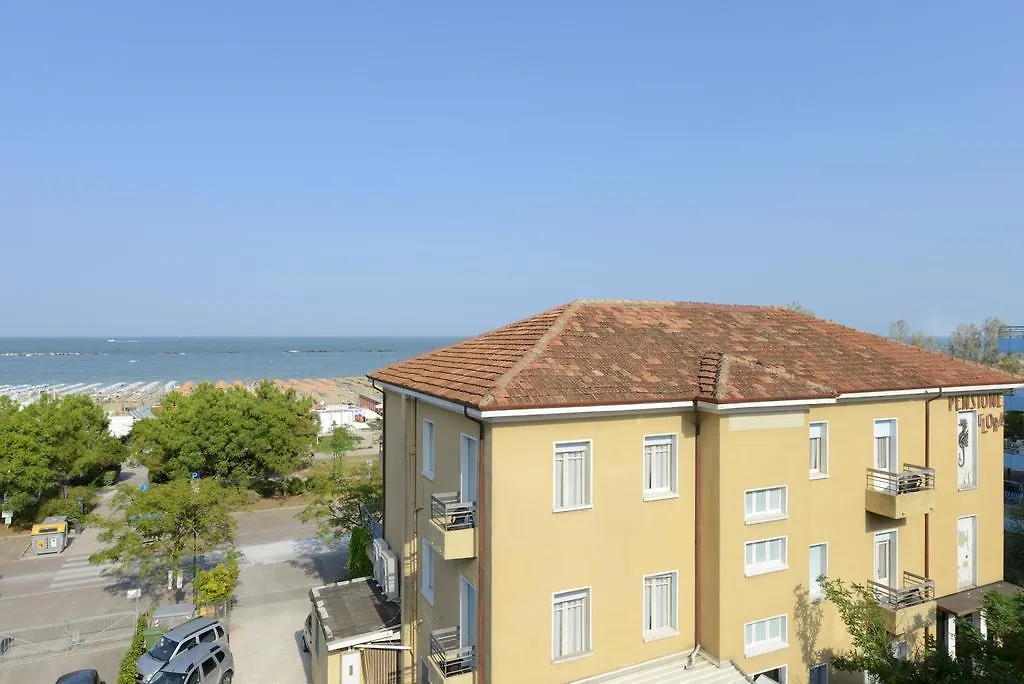 Hotel Flora 3*, Cesenatico Italy