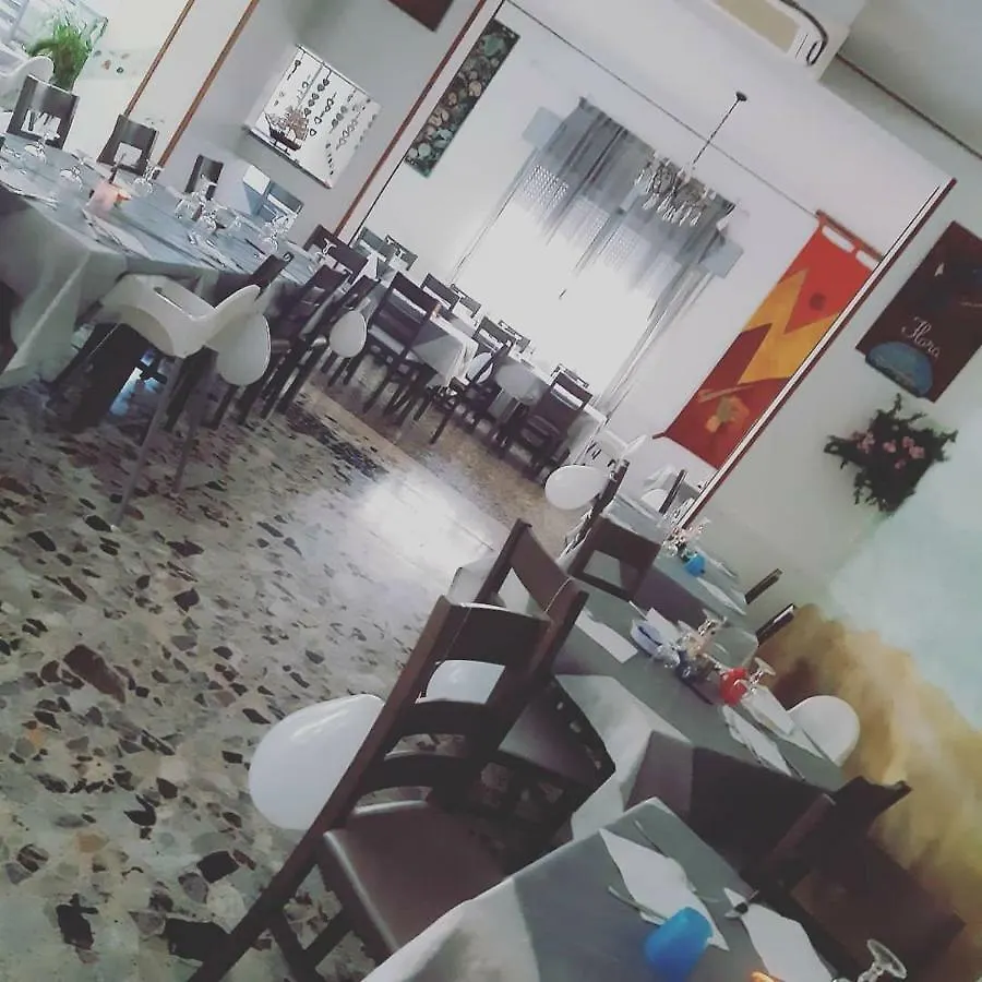 Hotel Flora Cesenatico 3*,  Italia