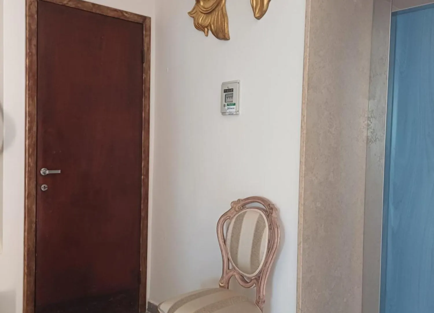 Hotel Flora تْشيزيناتيكو